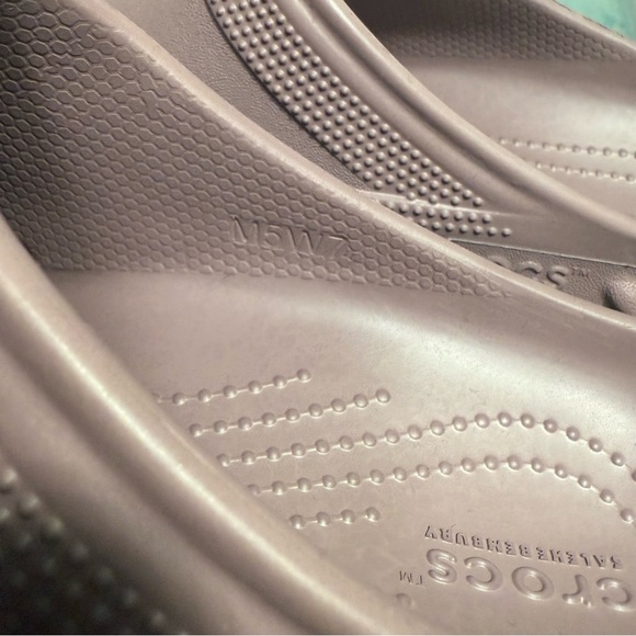 New Crocs Salehe Bembury x Saru Unisex Clogs Size 4M/6W, 5M/7W Mochi Color - Picture 8 of 10